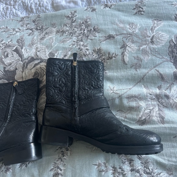 Tory Burch black combat boots (size 9) - Picture 4 of 4